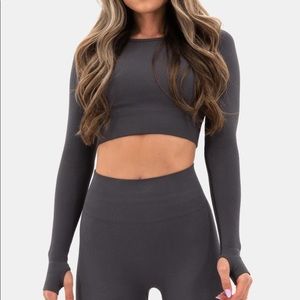 Balance Athletica the Energy Crop in Graphite